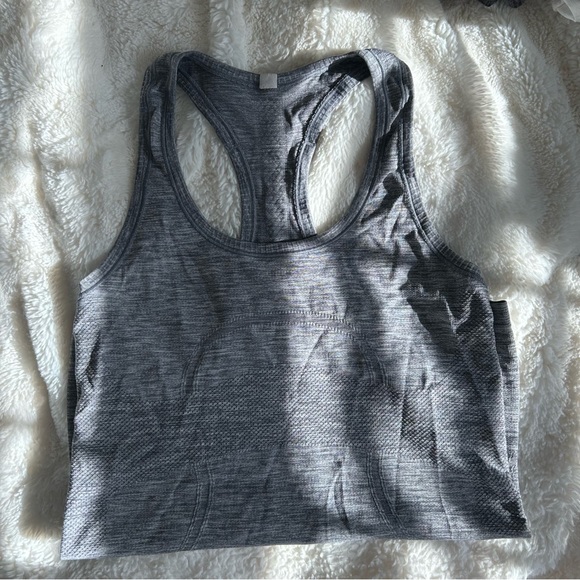 Lululemon tank top - Picture 1 of 3